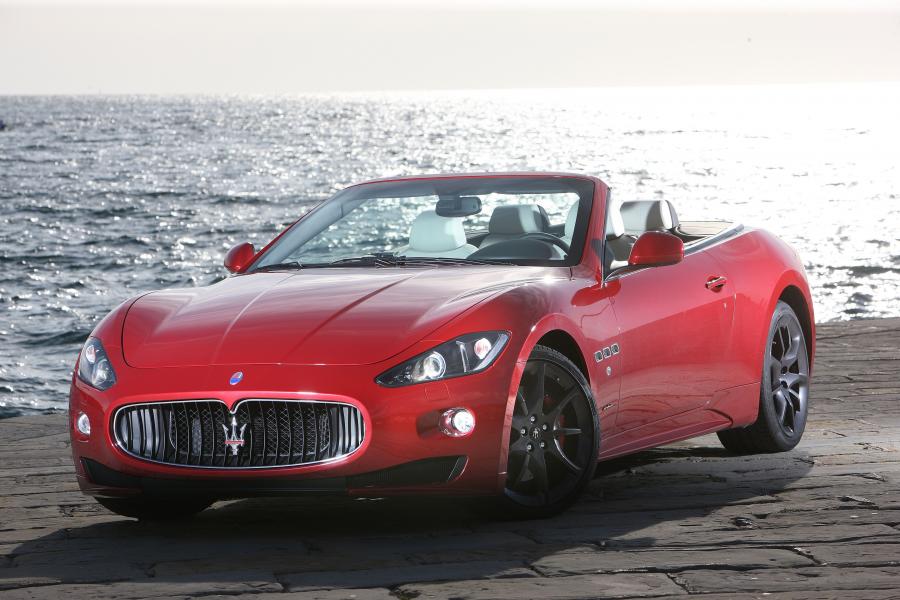  Maserati GranCabrio Sport 2011 года  (фото 24 из 107)